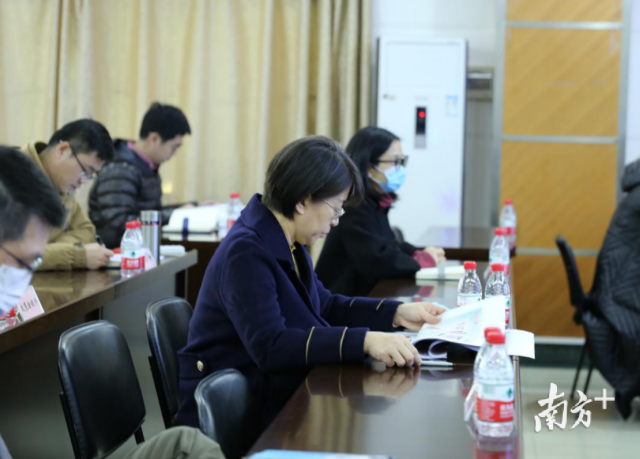 东莞市民政局开展学习党的十九届五中全会精神主题党日活动