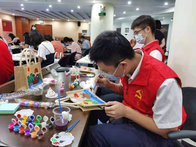 1、红船精神麻布袋DIY.jpg