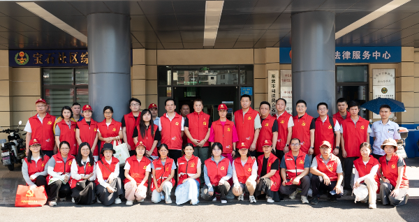 宝石社区党员志愿服务--大合照-剪辑.jpg